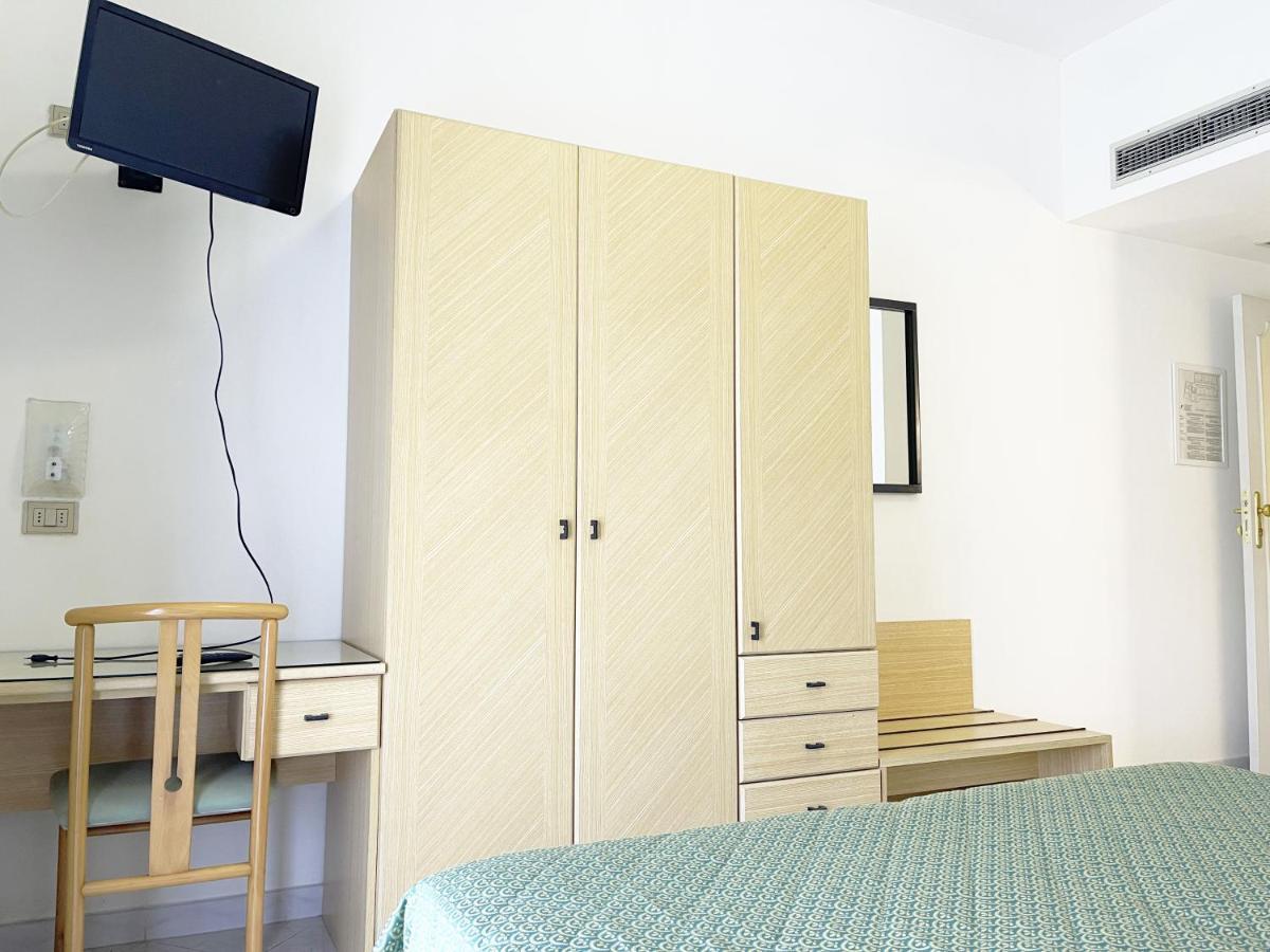 Hotel Reginella SantʼAgata sui Due Golfi Kültér fotó